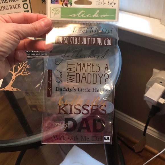 Family scrapbook stickers / embellishments - Picture 14 of 16